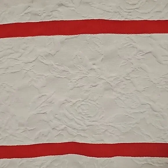 Worth New York White and Red Embossed Trench Coat Size Small - Picture 4 of 9